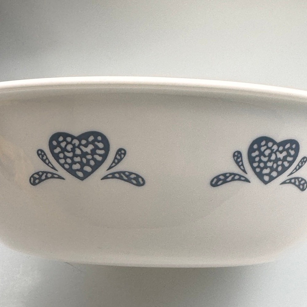 Corelle Corning Folk Stitch Blue Hearts White Serving Bowl Vitrelle USA Made - Picture 2 of 4